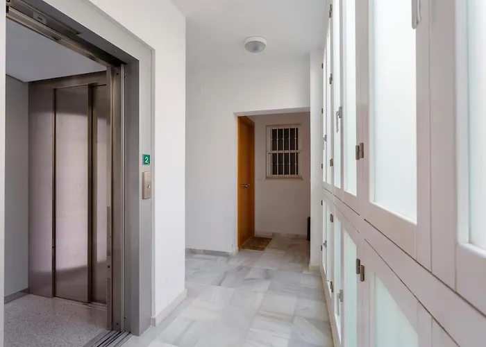 Atico & Jacuzzi Cruz By Cadiz4rentals Apartment